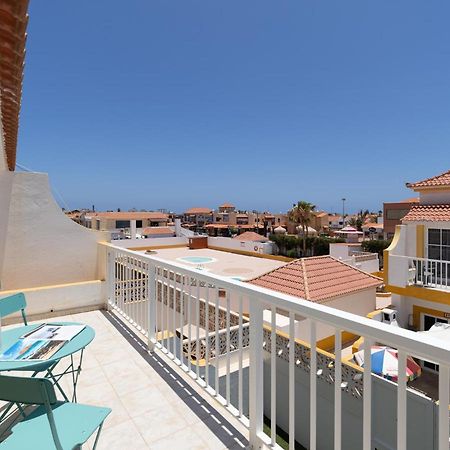 Apartamento En El Castillo Con Piscina 科斯塔卡莱塔 外观 照片