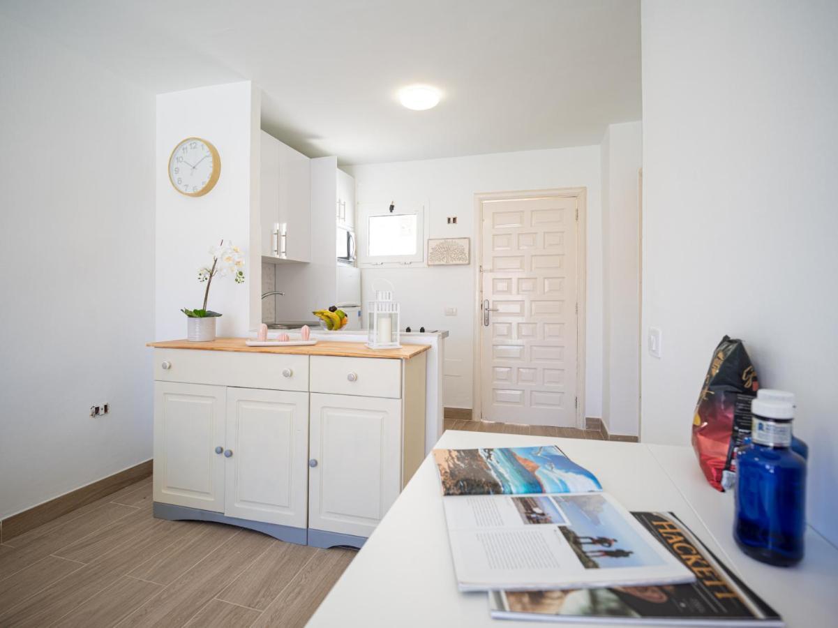Apartamento En El Castillo Con Piscina 科斯塔卡莱塔 外观 照片