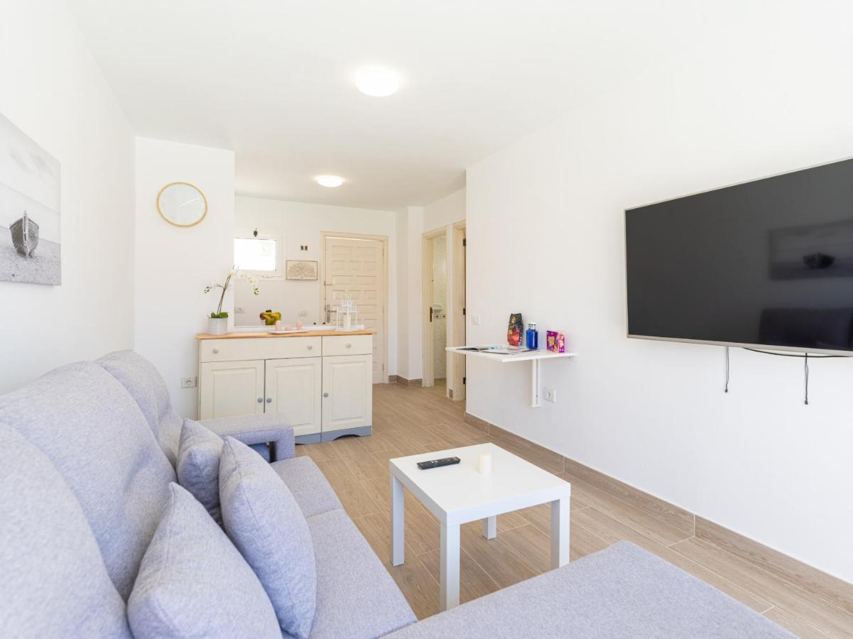 Apartamento En El Castillo Con Piscina 科斯塔卡莱塔 外观 照片