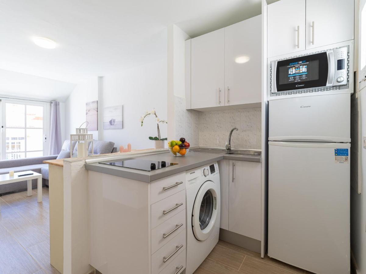 Apartamento En El Castillo Con Piscina 科斯塔卡莱塔 外观 照片